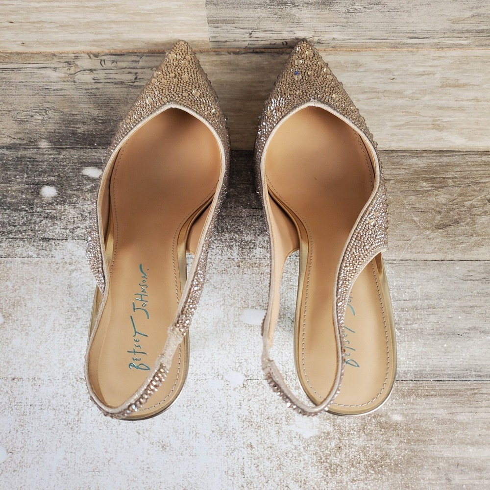 Betsey Johnson Clark Womens Pumps Sz 10 W Gold Slingback Kitten Heel Pointed Toe - Picture 4 of 10